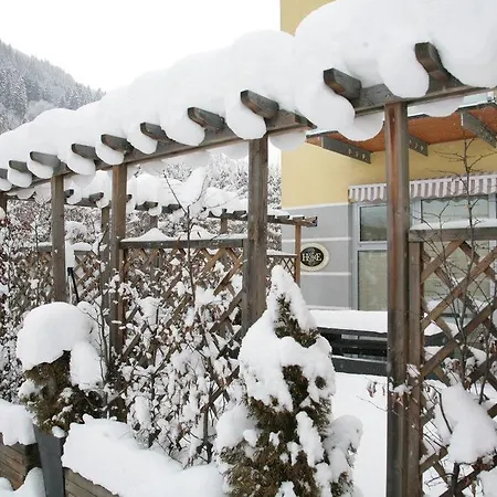 Appartement Low Budget Studio Leif By Ged Zell am See